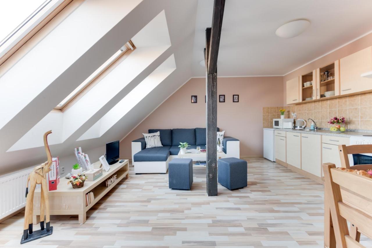 Jane's Attic Praha